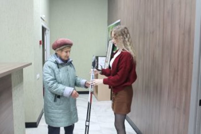 Саратовские пенсионеры вышли на скандинавские прогулки